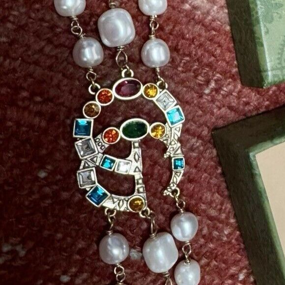 Gucci GG Vintage Pearls and Crystal Row Layered Double G Chain Bracelet - Picture 6 of 8